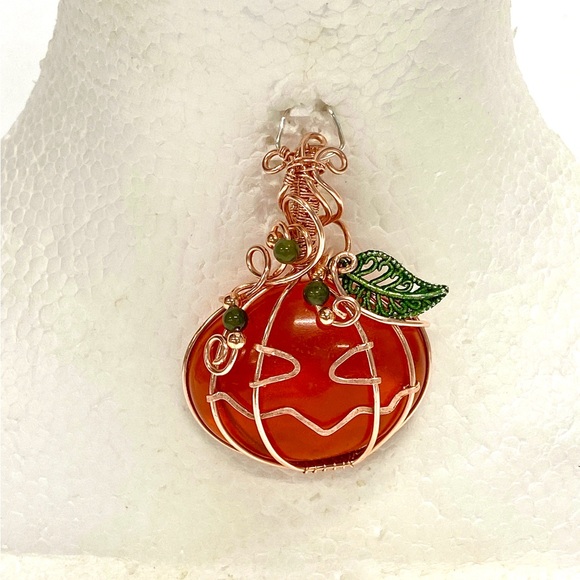 HANDMADE Jack-O-Lantern Resin Art Hand Wrapped Bare Copper Pumpkin Pendant - Picture 6 of 10